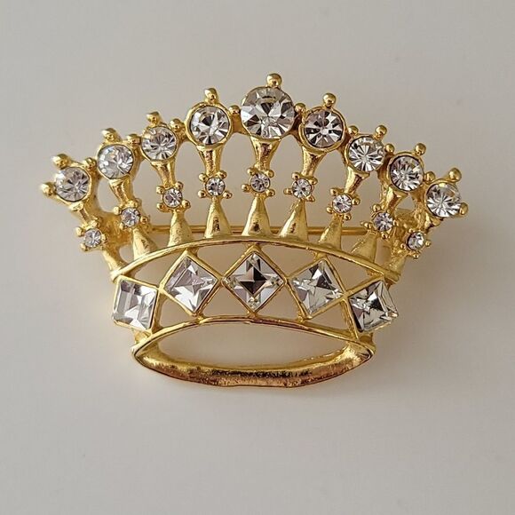 𝅺Gold Tone Brooch Crystal Crown Pin #0013 - Picture 3 of 6